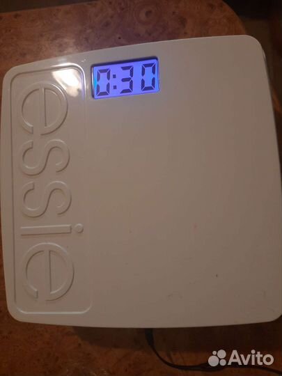 Проффесиональная LED/ уф лампа essie для маникюра