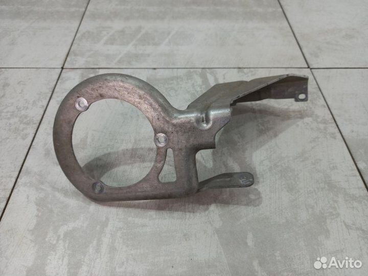 Кронштейн Audi A8 D4 4.2 FSI 2012