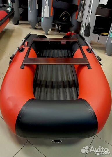 Лодка пвх Gladiator(Гладиатор) E330LT