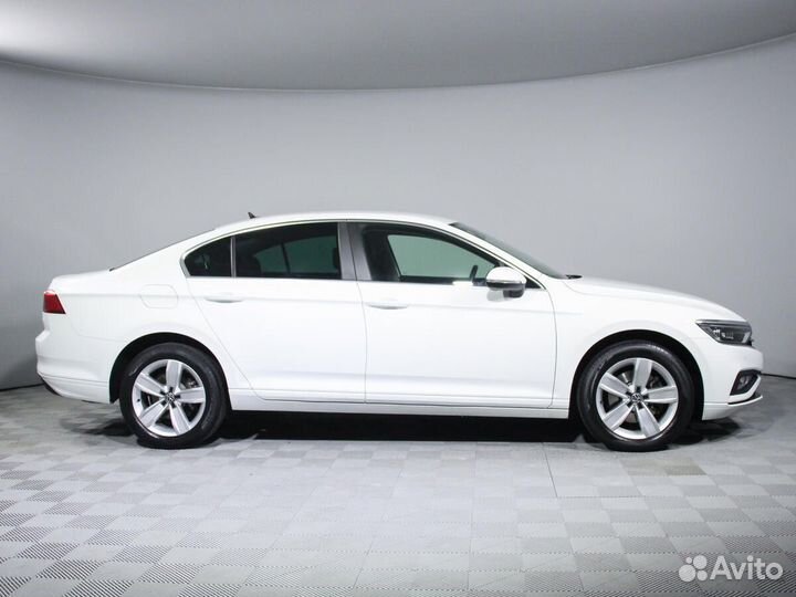 Volkswagen Passat 2.0 AMT, 2020, 55 215 км