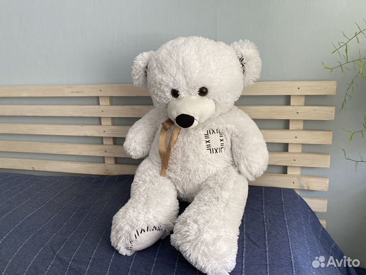 Большие плюшевые медведи мишки белые