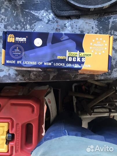 Доводчик дверной