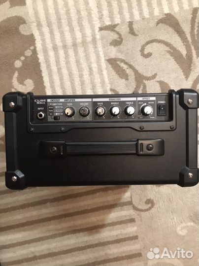 Гитарный комбоусилитель roland cube-10GX