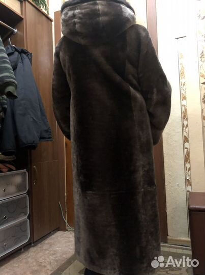 Шуба мутоновая с капюшоном