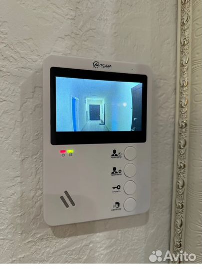 Видеодомофон новый