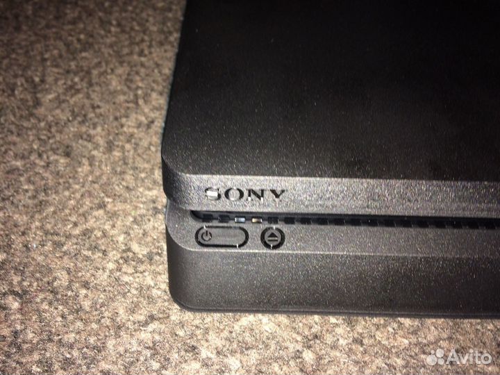 Игровая консоль ps4 pro