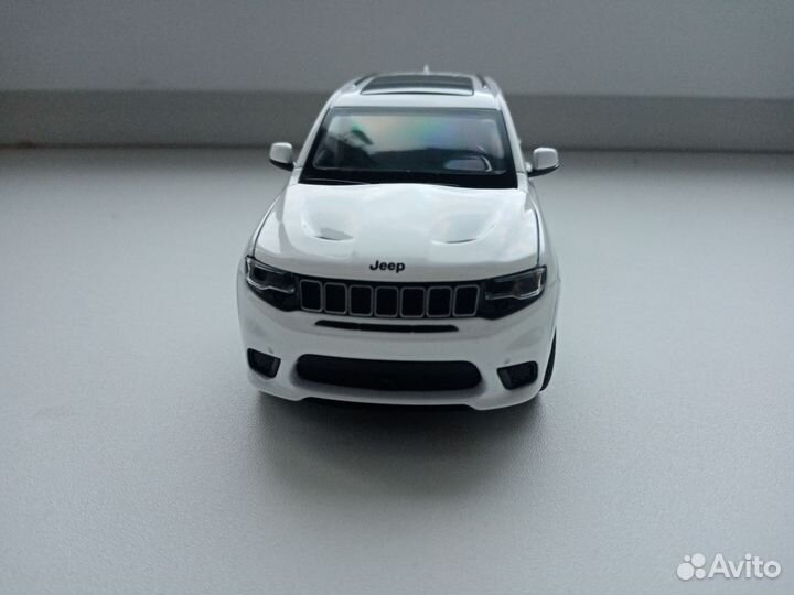 Jeep grand cherokee, 1:32