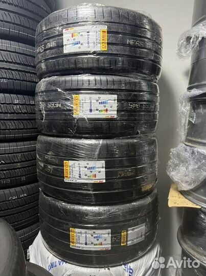 Pirelli P Zero PZ4 315/30 R22 107Y