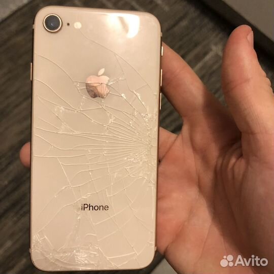 iPhone 8, 64 ГБ
