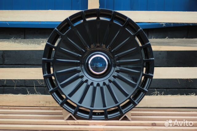 Кованые диски GT Forged R22 на Cadillac Escalade