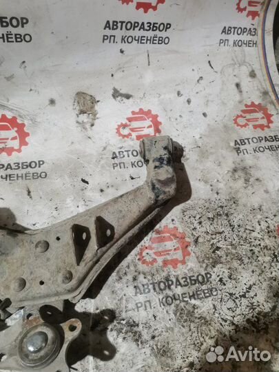 Рычаг подвески нижний передний правый Toyota Town