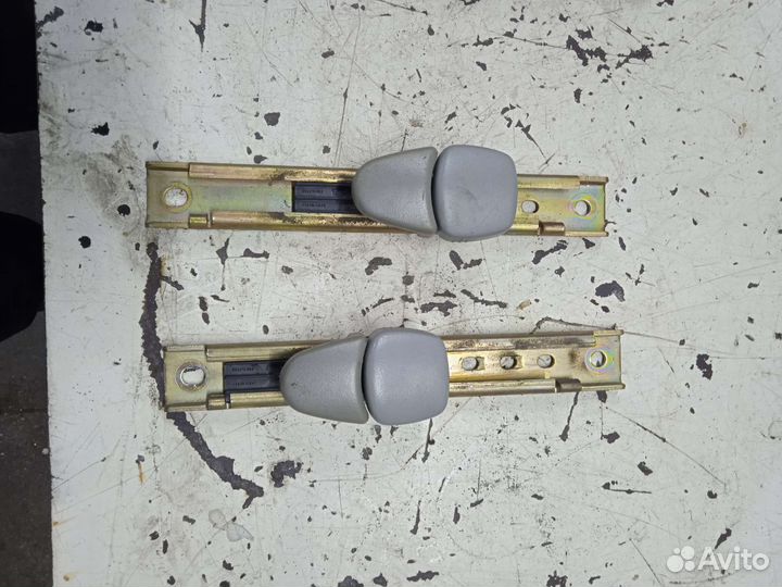 Кронштейн регулировки ремня безопасности Peugeot