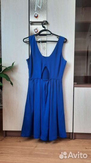 Платье Reserved (M)