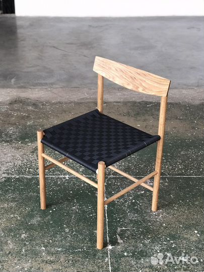 Стул обеденный