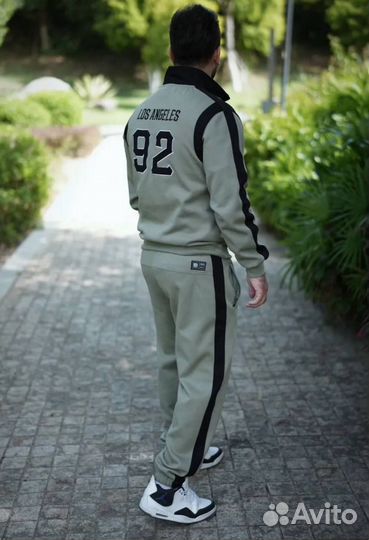 Спортивный костюм мужской