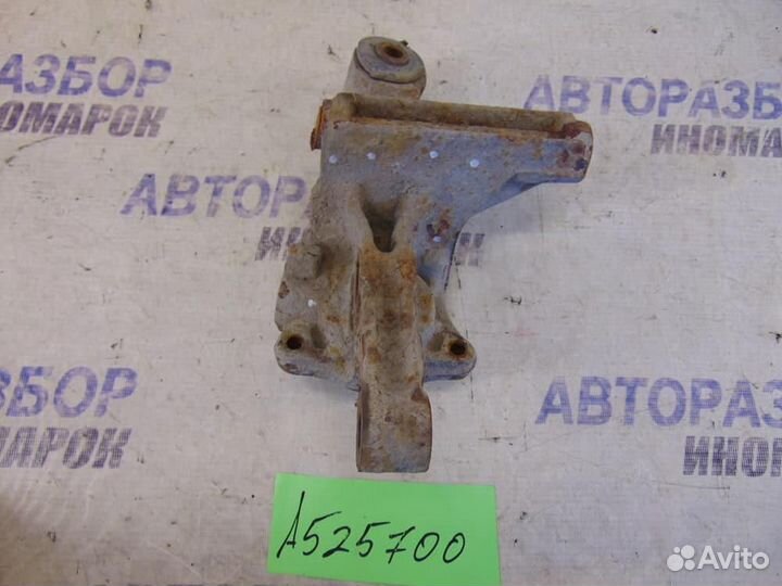 Кулак поворотный задний левый для Toyota Carina E