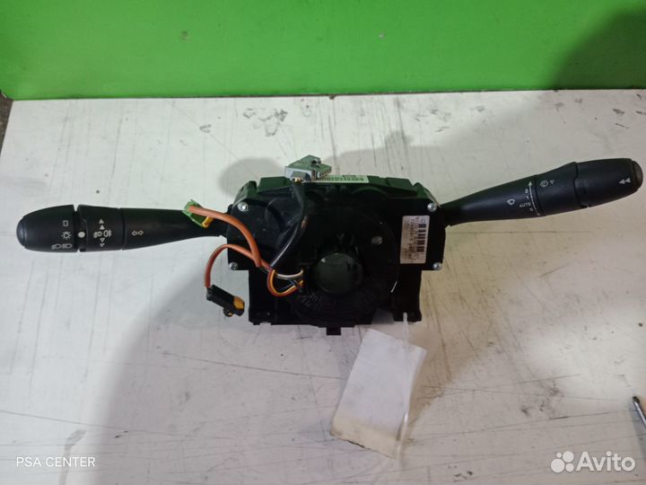 Блок подрулевых переключателей Peugeot/Citroen