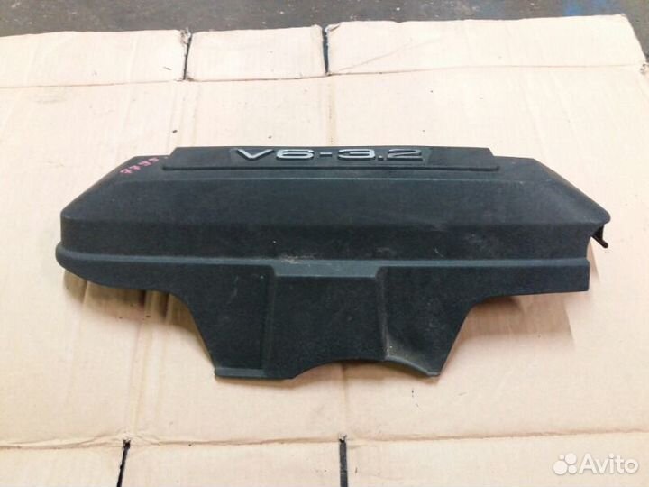 Накладка декоративная двигателя 3.2 AUK Audi A6 C6