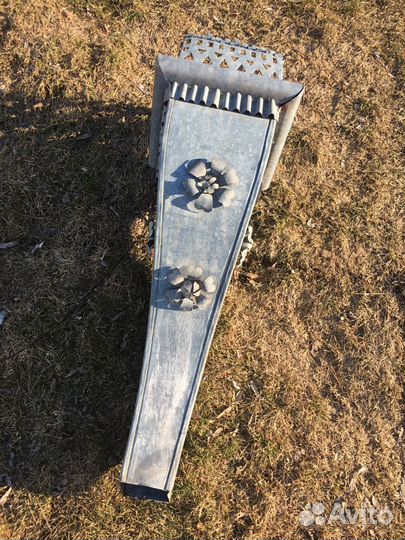 Отливы для крыши. терем.2 шт