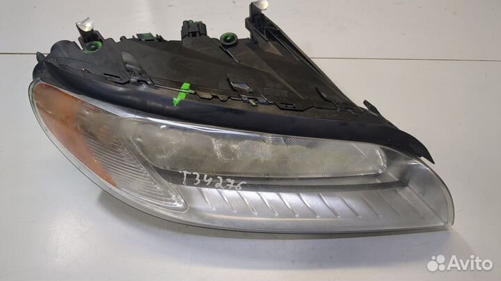Фара (передняя) правая Volvo V70