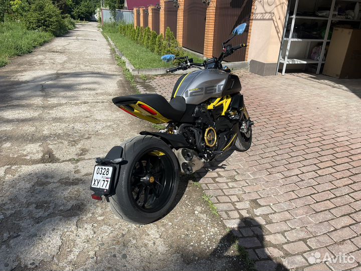 Ducati diavel