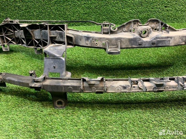 Панель передняя/телевизор (в сборе) Ford Focus/Focus RS/Focus ST