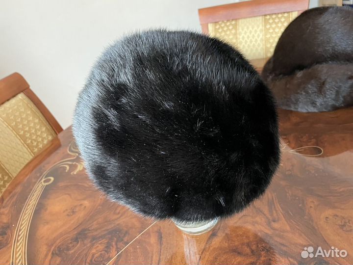 Продам норковую женскую шапку