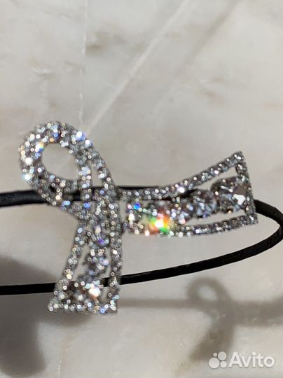 Ободок для волос со стразами Италия новый