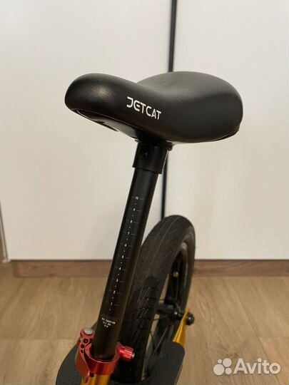 Беговел jetcat sport 12