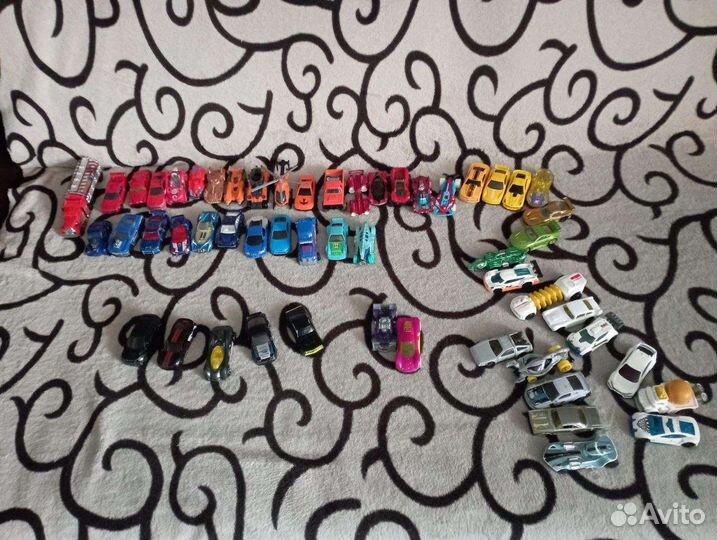 Игрушки машинки хотвилс