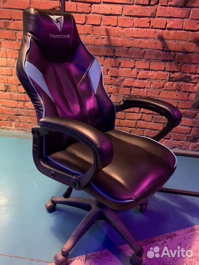 Кресло компьютерное thunder x3