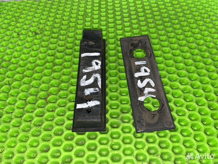 Крепления рейлингов Chevrolet Tahoe GMT400