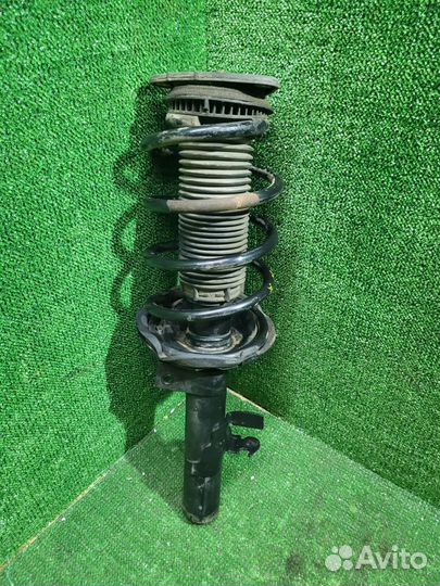 Стойка Ford Focus 3 2013 1.6, передняя левая