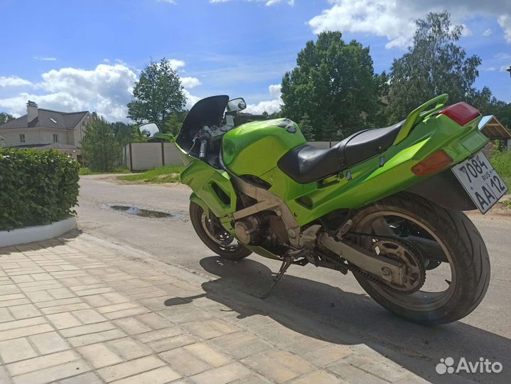 Kawasaki ZZR400