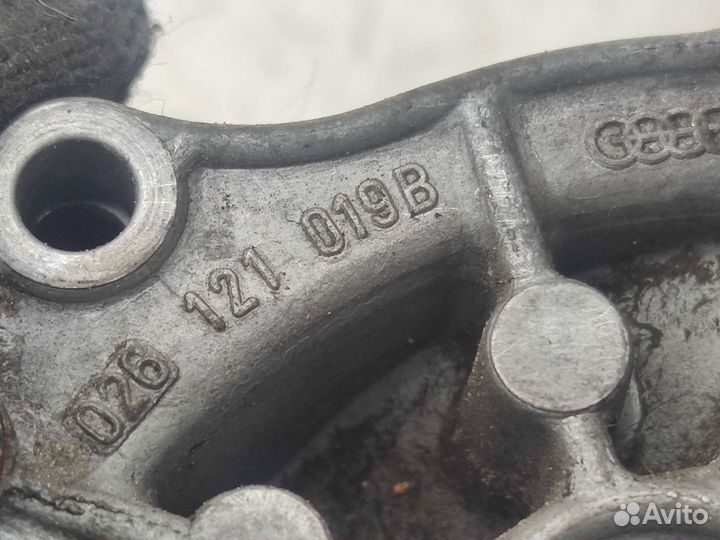 Помпа водяной насос 026121019b Audi VAG