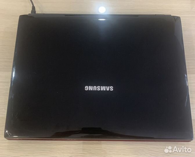 Samsung r560