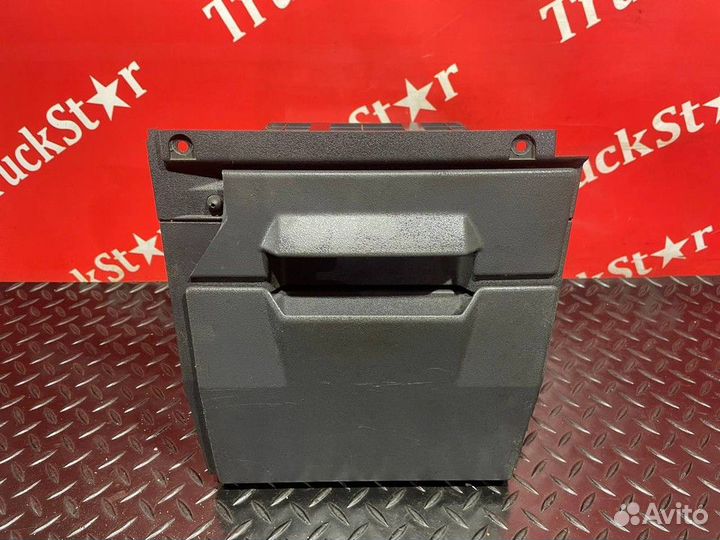 Бардачок Renault T