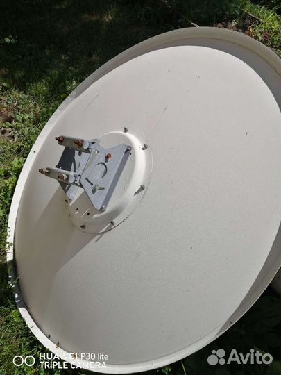 Антенна спутниковая