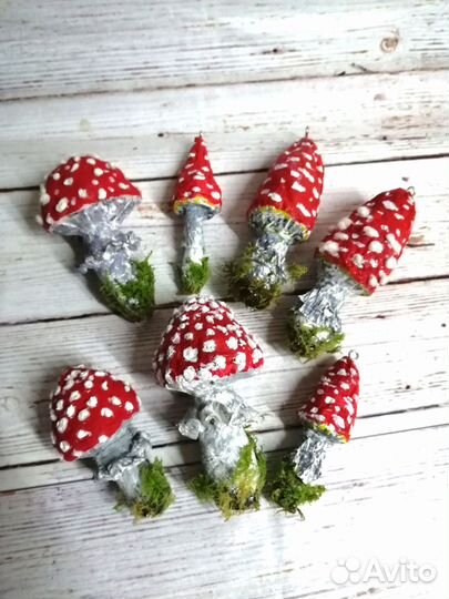 Ватная елочная игрушка мухомор