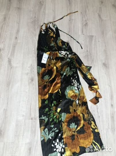 Платье Zara