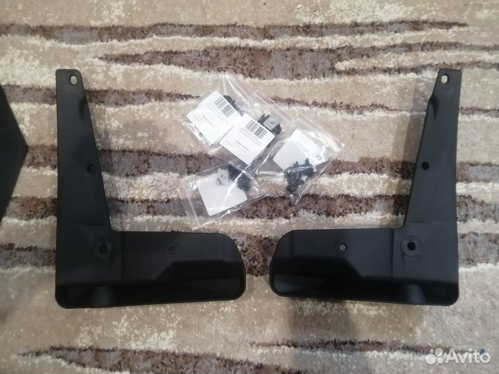 Брызговики передние Toyota Camry V70 2017-2023