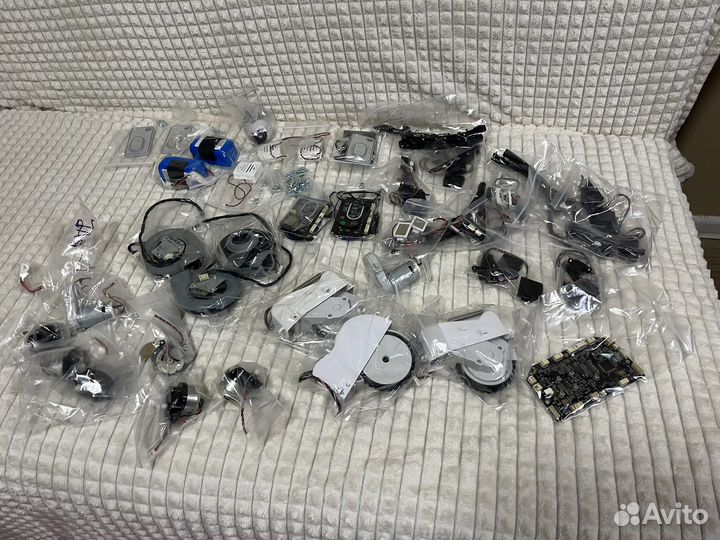 Xiaomi Vacuum mop Essential (запчасти, разбор)