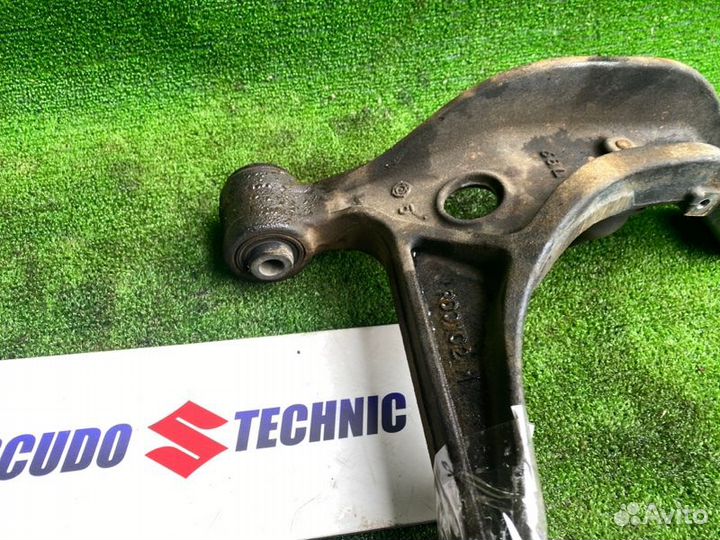 Верхний рычаг задний левый Suzuki Grand