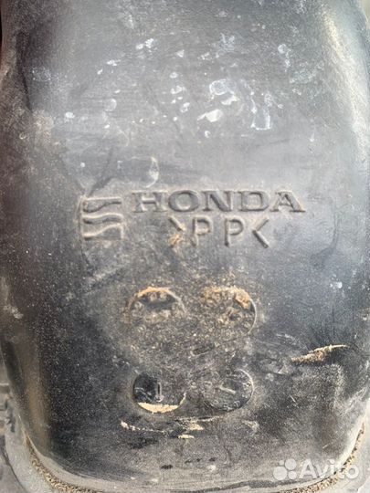 Абсорбер воздушных паров Honda Civic 8 4D