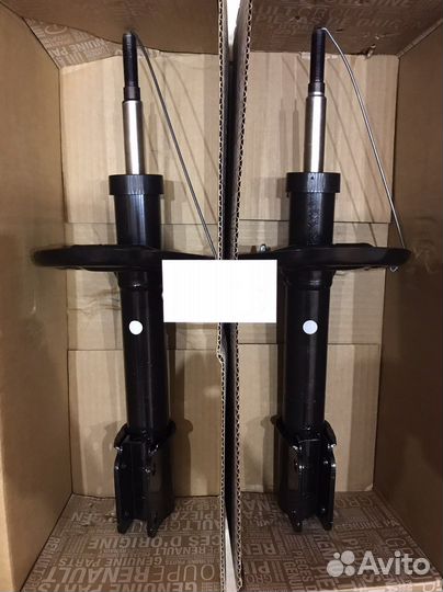 Стойка аморт Рено Ларгус Дастер Каптюр Ниссан Хрей