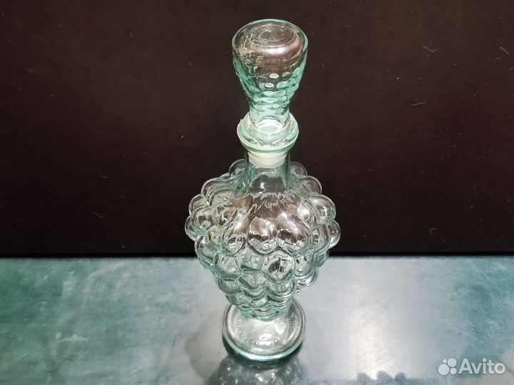 Графин виноград