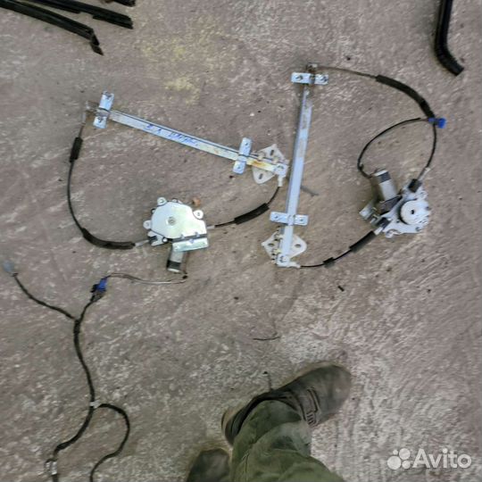 Стеклоподъемник на чери амулет