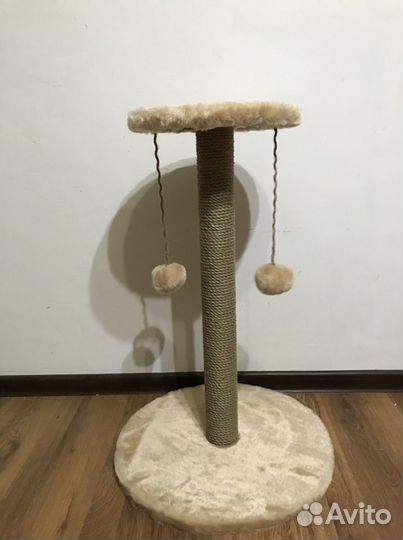 Когтеточка для котика с круглой лежанкой