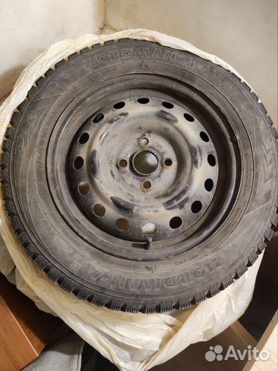 Колеса в сборе r15 зимние на Hyundai Solaris