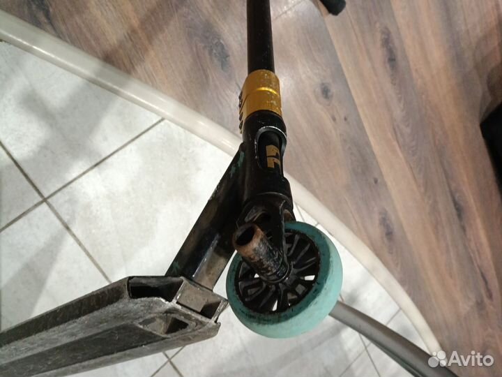 Самокат бу трюковой